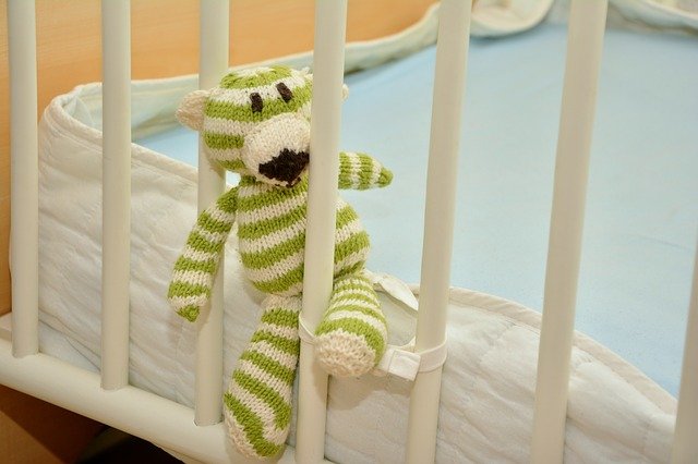 Big Kid Beds: When to Switch From a Crib 